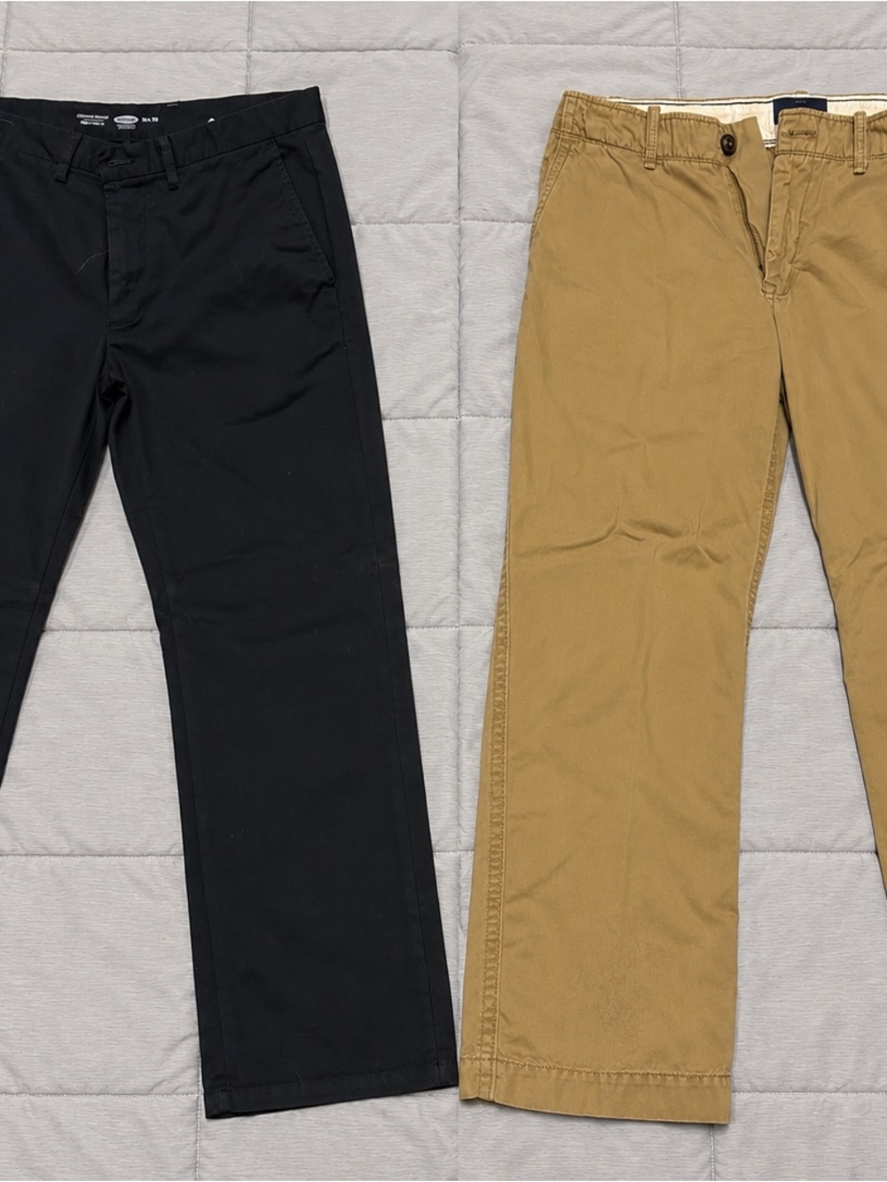 Men’s 36x34 Pants Lot – Old Navy Black & American Eagle Khaki